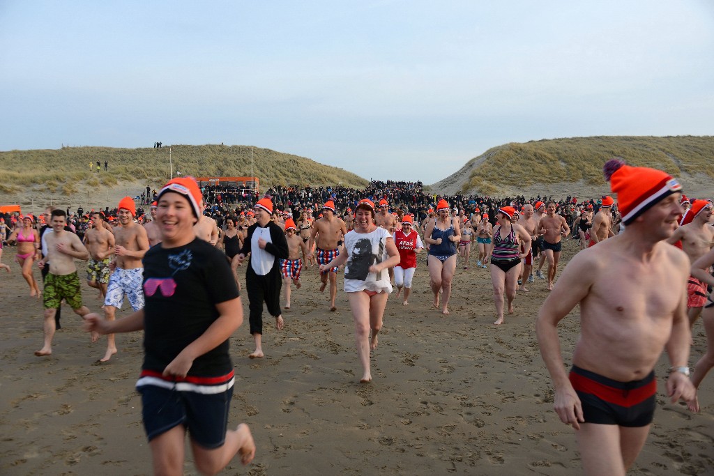 ../Images/Nieuwjaarsduik Nederzandt 2015 064.jpg